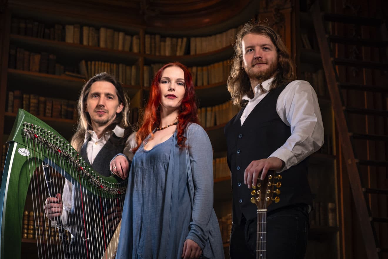Spinning Wheel Celtic Folk